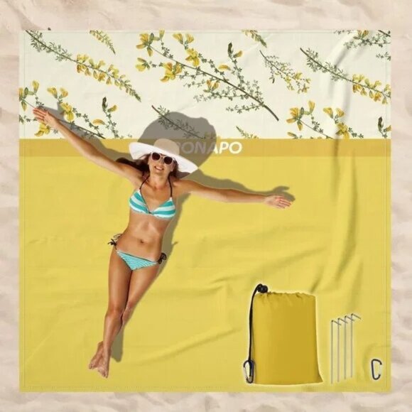 Big Beach Blanket for 1-4 adults Sandproof Waterproof 79"x79" - Picture 1 of 6